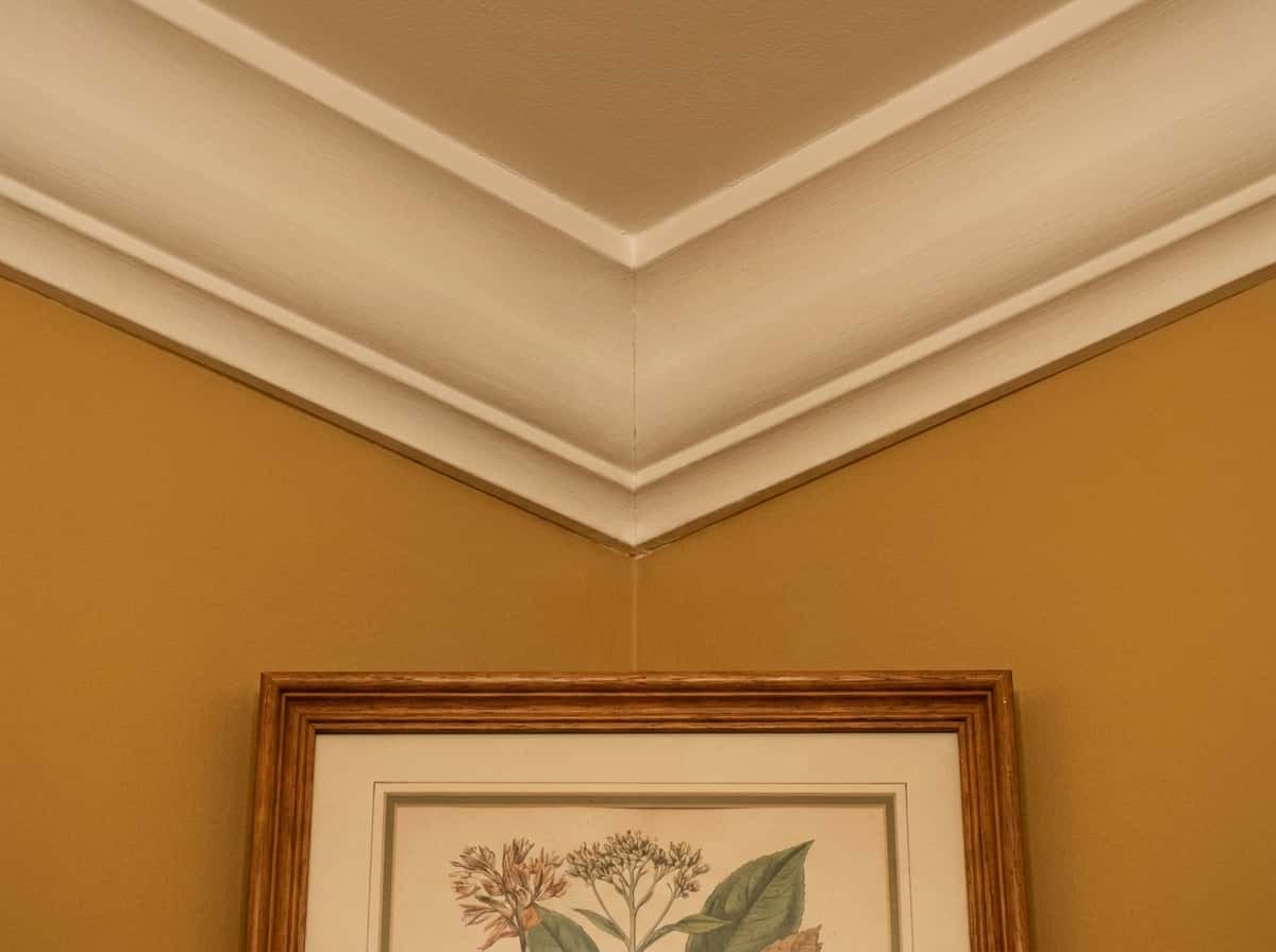 Primed Crown Molding Bundle, 8 ft × 8 view 3